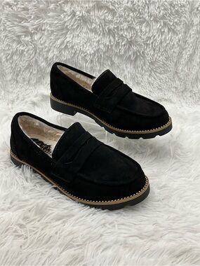 Taryn by Taryn Rose Loafers Size 8 Black Suede Lined Faux Fur Lining
